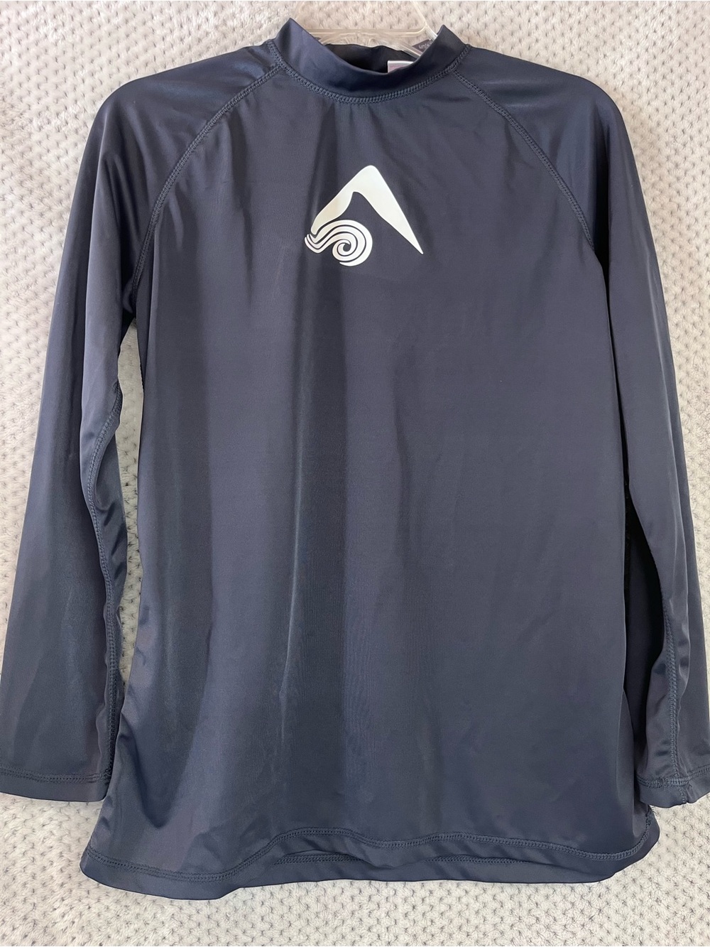 Kanu Surf Men's Navy Long-Sleeve Rash Guard with White Wave Logo